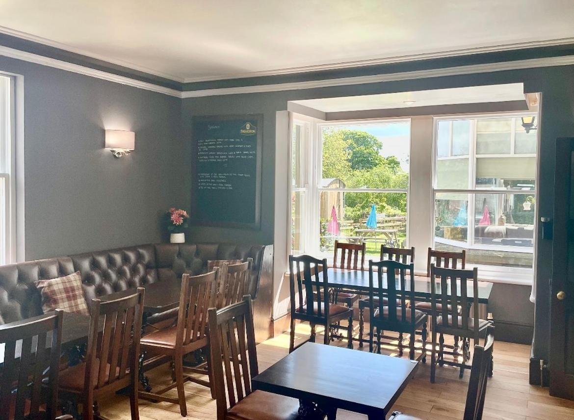 The Fylingdales Inn Robin Hood's Bay Exterior foto